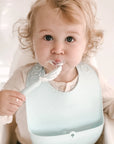 ROLL & LOCK SILICONE BIB TOFFEE