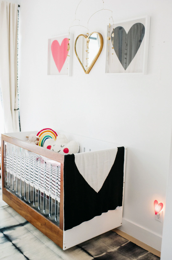 Spot on square roh crib top