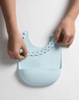 ROLL & LOCK SILICONE BIB TOFFEE