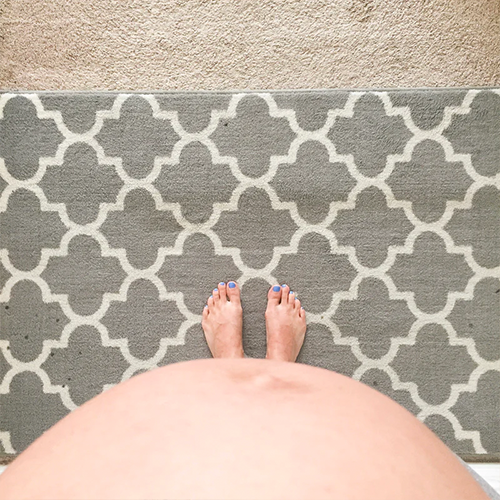 FEATURE FRIDAY WITH BELLY OIL & BELLY SALVE FROM MOTHER LOVE