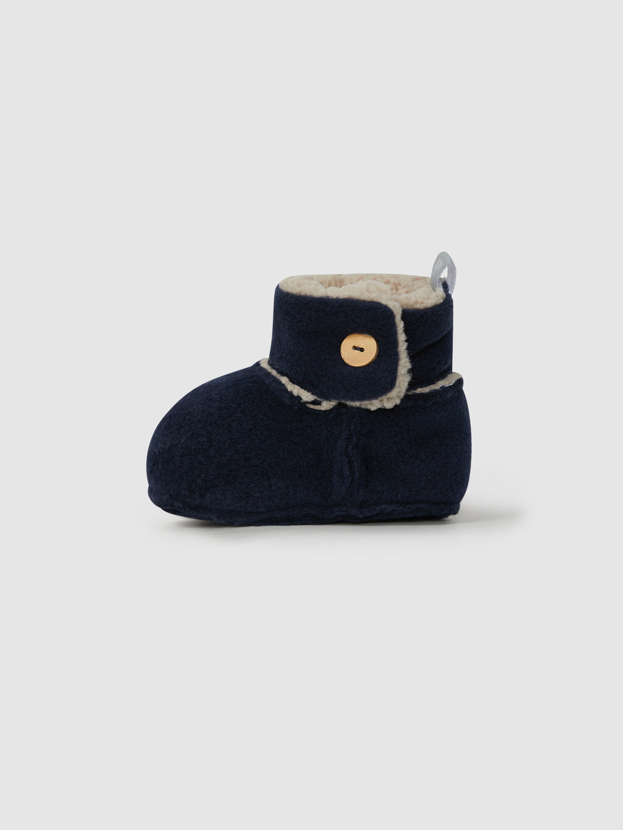 Fleece booties with fur