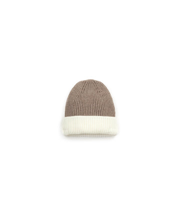 Knitted beanie in a mixture of cotton and wool