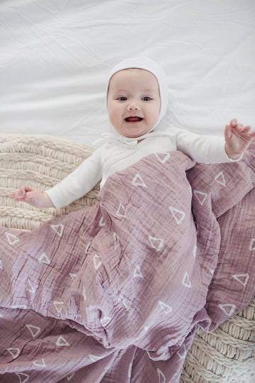 Mebie Baby Muslin Swaddle Blanket - Blush Triangle