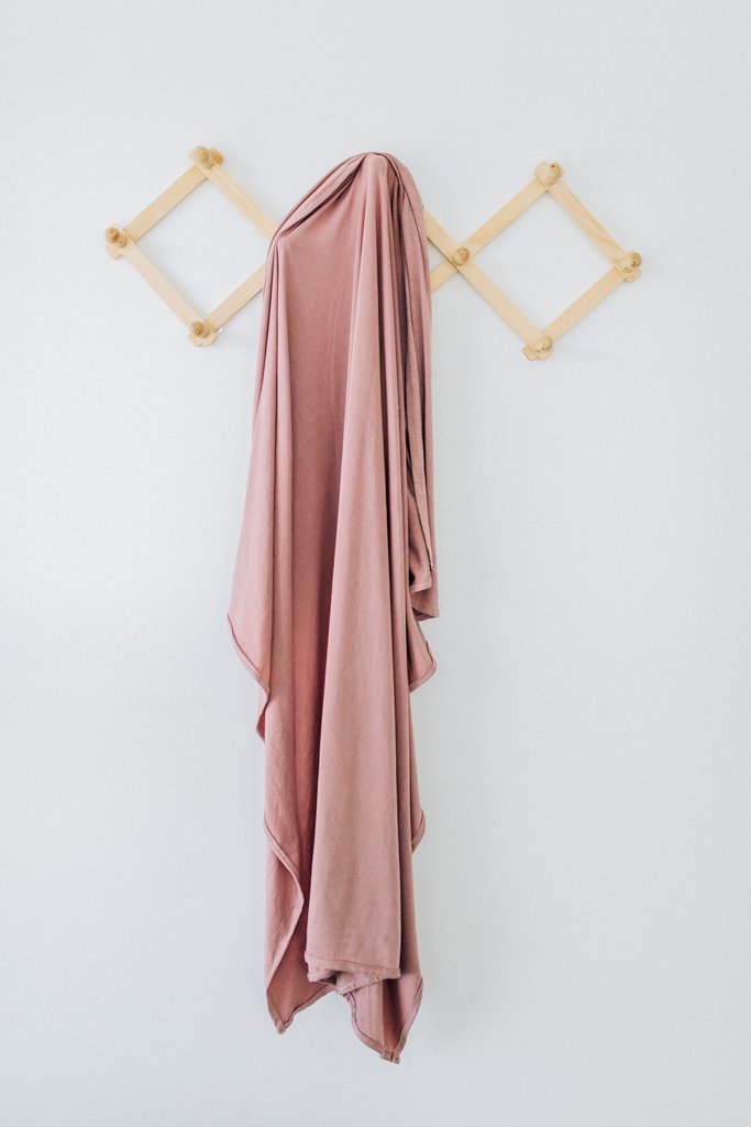 Mebie Baby Stretch Swaddle - Dusty Rose
