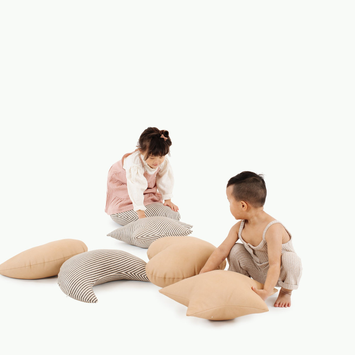 Moon Pillow - Untanned